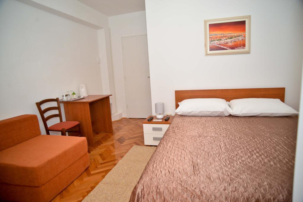 El Mirador Rooms With Balcony Zadar Bagian luar foto